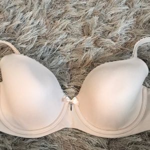 Victoria’s Secret size 36D lined Demi